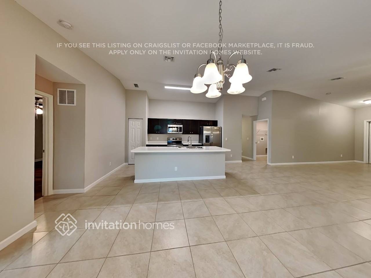 1580 Sw California Blvd - Photo 5 of 18