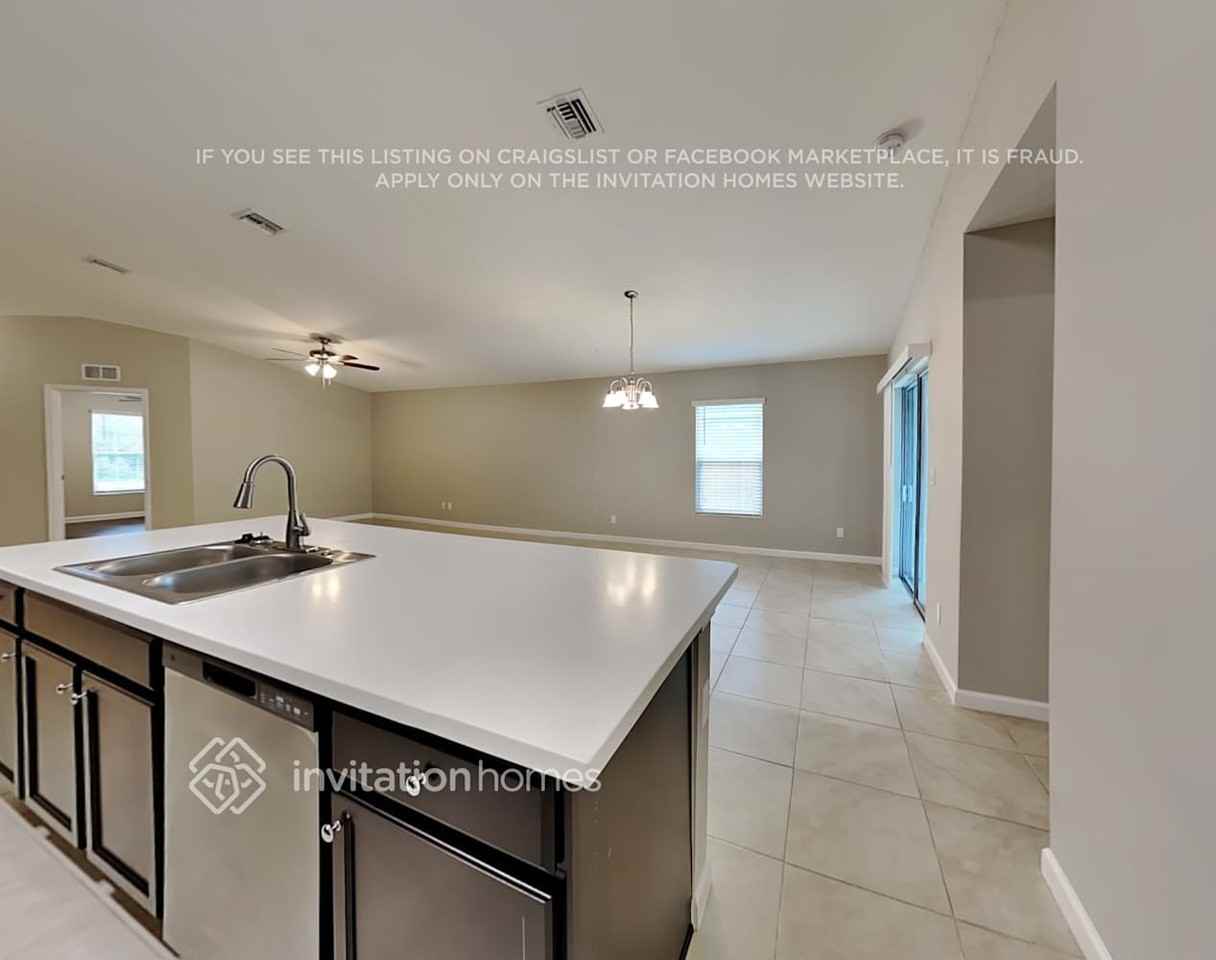 1580 Sw California Blvd - Photo 6 of 18