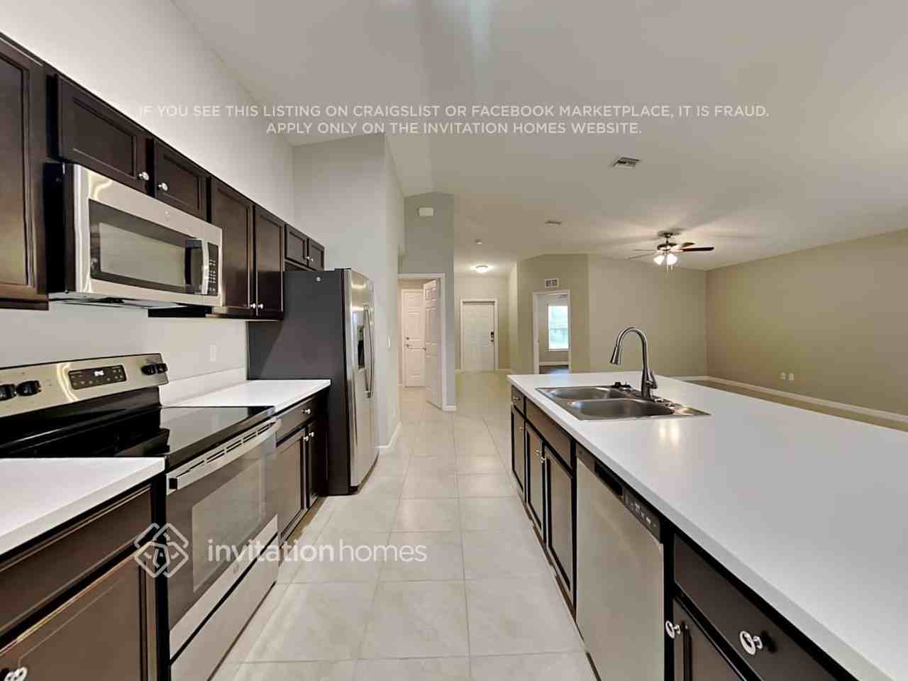 1580 Sw California Blvd - Photo 7 of 18