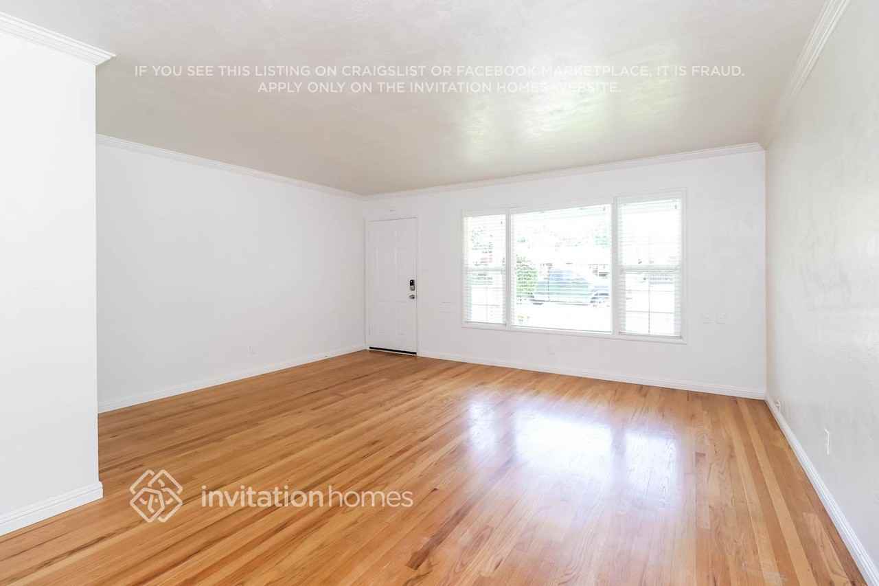 909 Cottage Dr - Photo 3 of 14