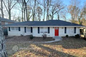 featured image of 1692 Valencia Rd