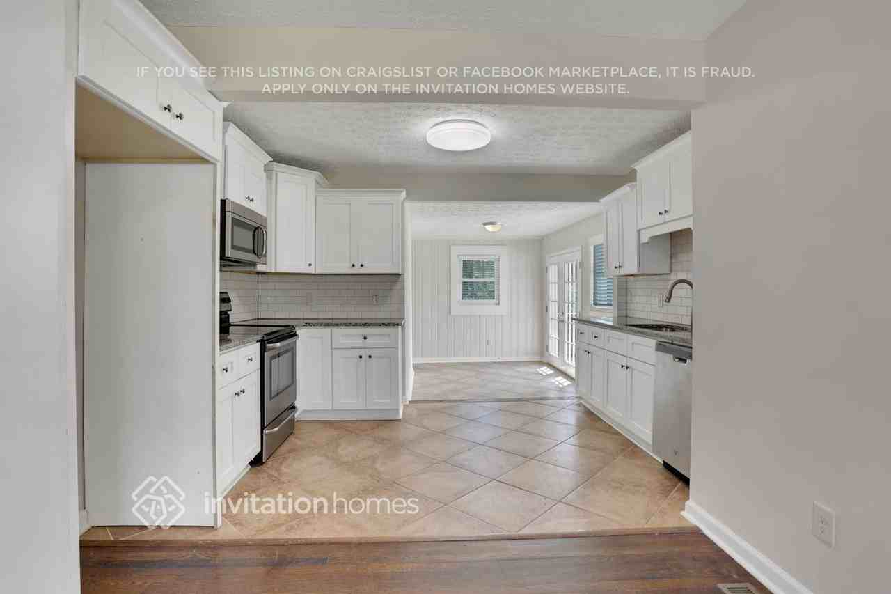 1692 Valencia Rd - Photo 6 of 22