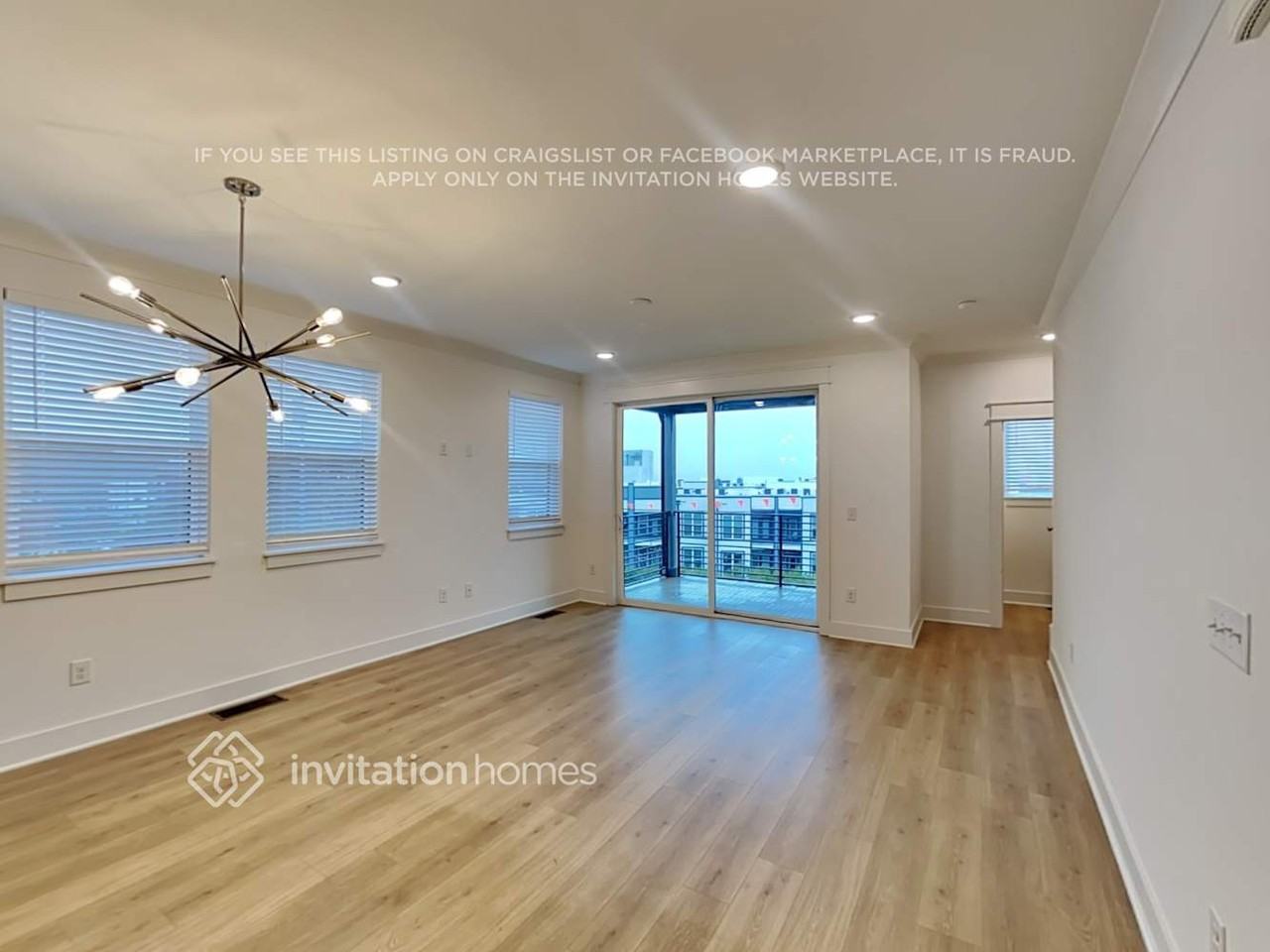 422 38th Ave N #8 - Photo 5 of 22