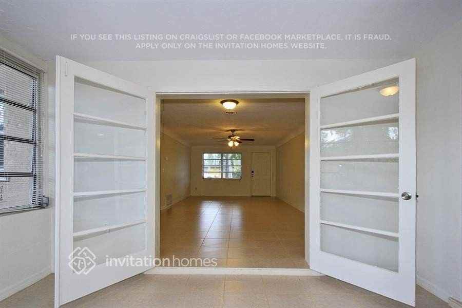 2449 Chandler Ave - Photo 6 of 14