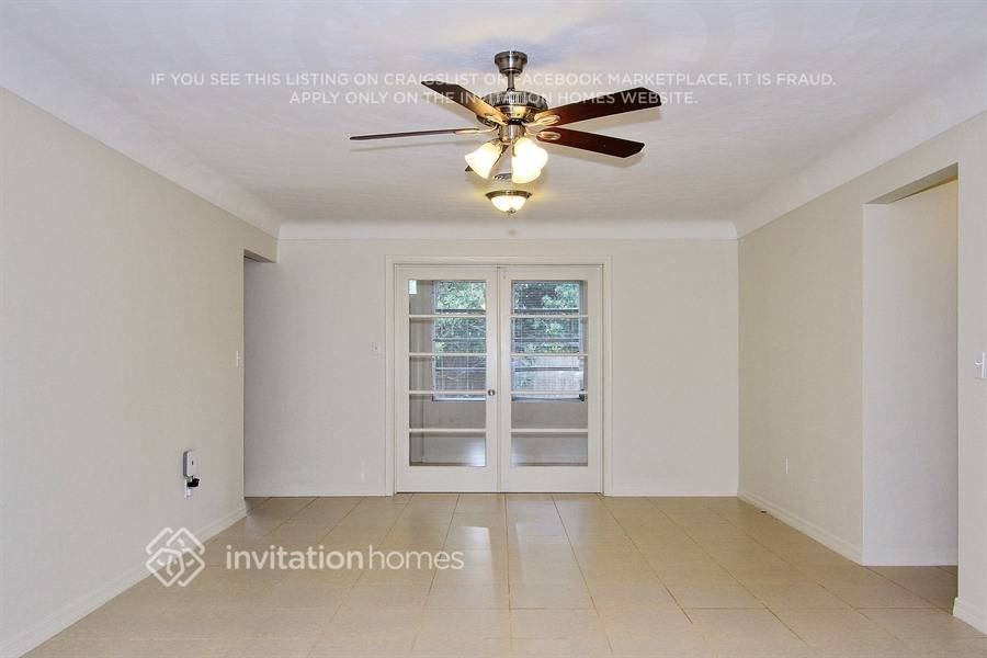 2449 Chandler Ave - Photo 5 of 14