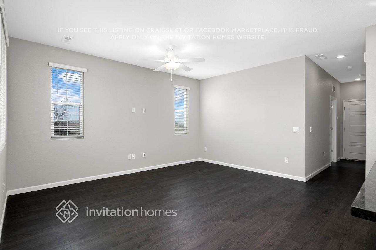 24233 E Mexico Ave - Photo 5 of 29