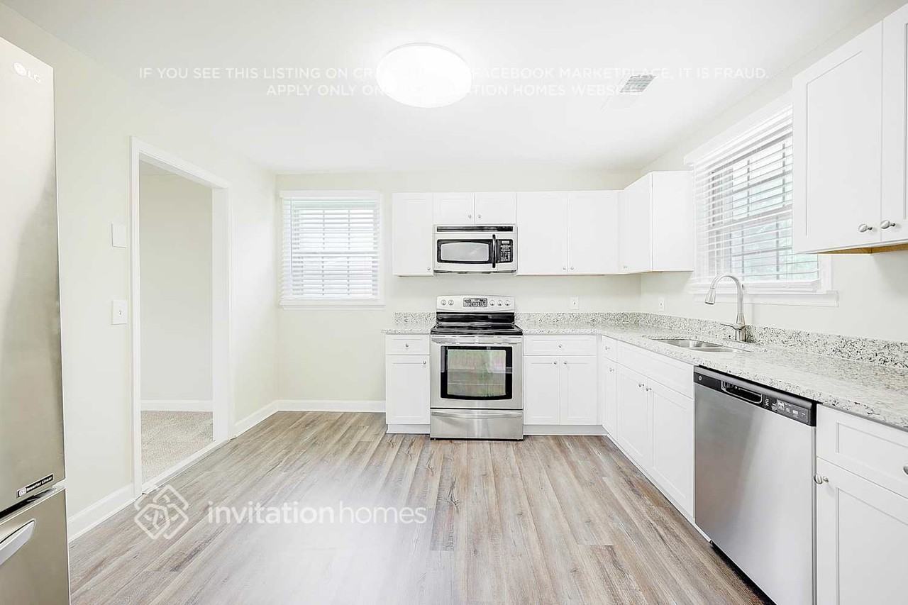 480 Paragon Mills Rd - Photo 4 of 17