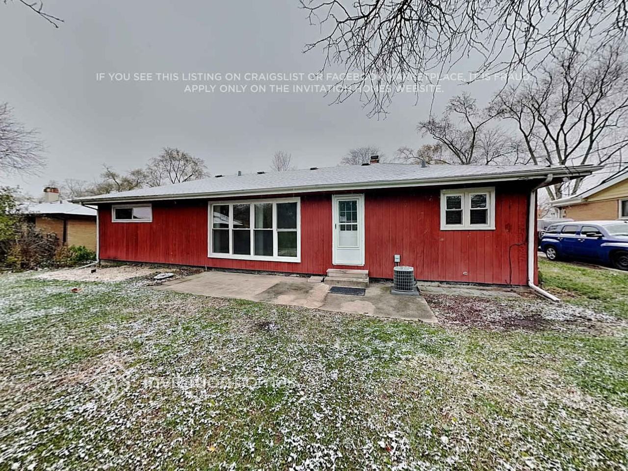 624 S Pierce Ave - Photo 3 of 4