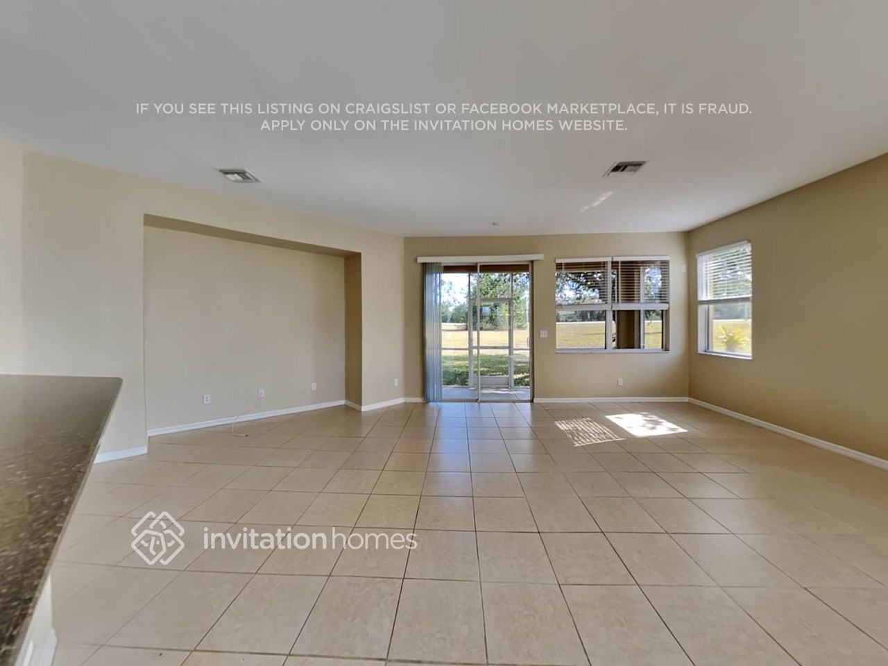 17518 Lockhart Ct - Photo 5 of 20