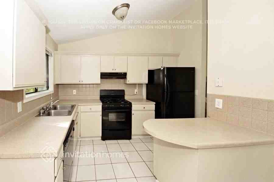 1141 Heritage Glen Dr - Photo 5 of 14