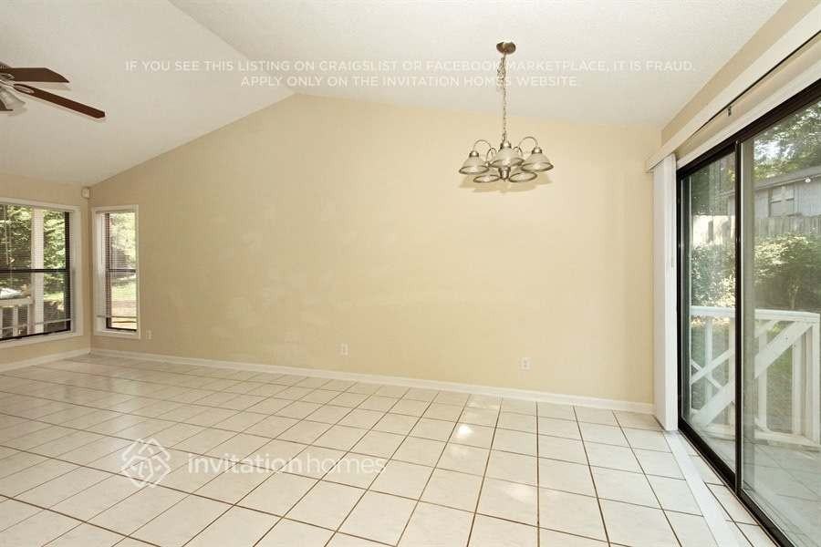 1141 Heritage Glen Dr - Photo 7 of 14