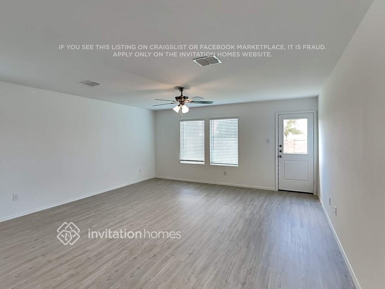 2801 Spring Time Dr - Photo 3 of 17