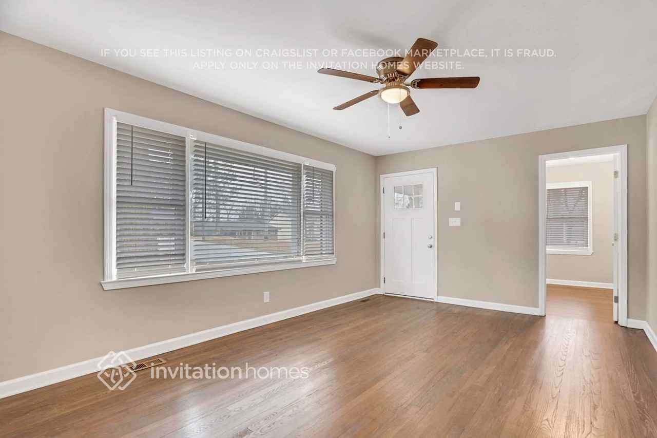 4802 Glenwood Rd - Photo 3 of 21