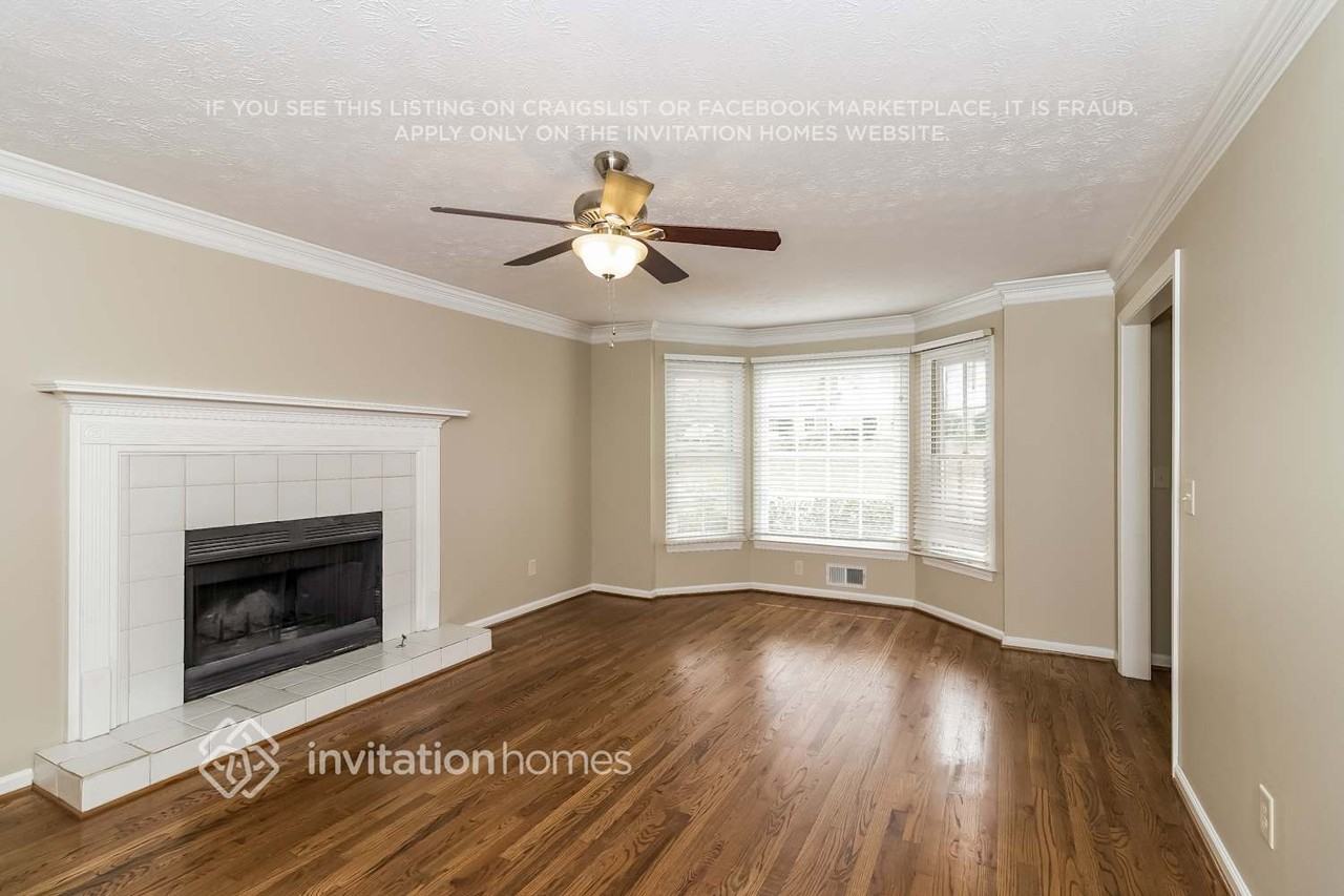 4950 Gold Mine Dr - Photo 2 of 17