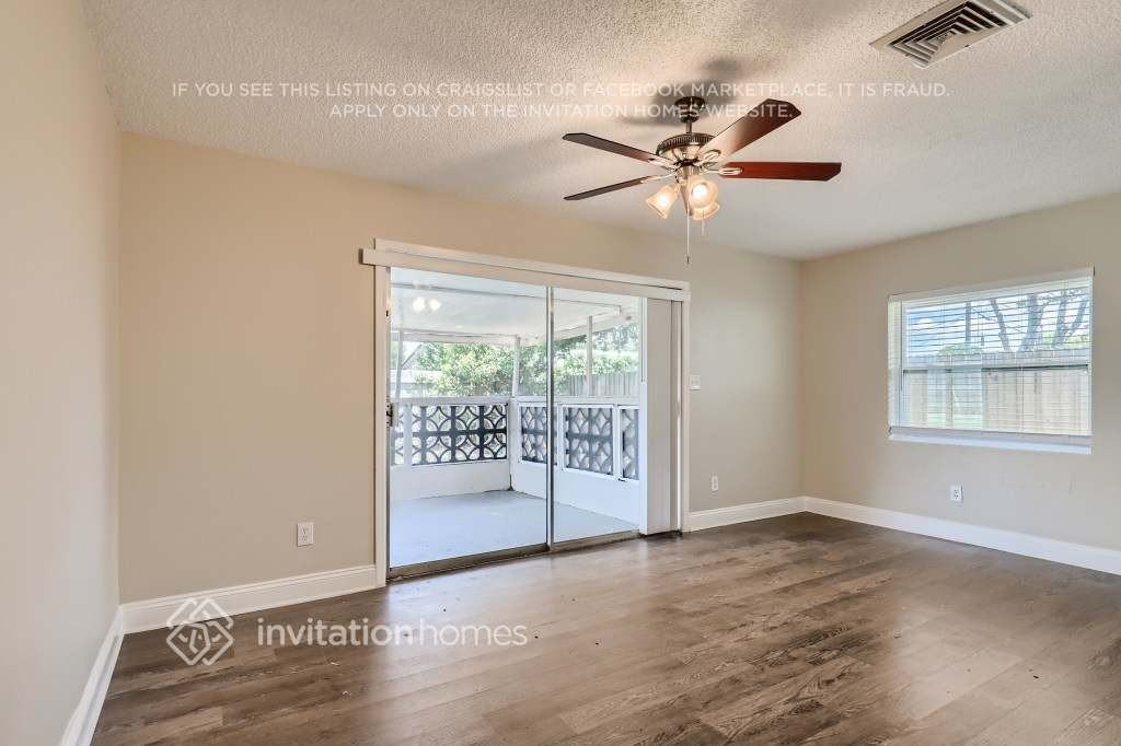 4419 Blonigen Ave - Photo 6 of 27