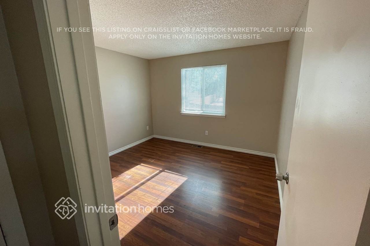 4685 S Buckley Way - Photo 2 of 10