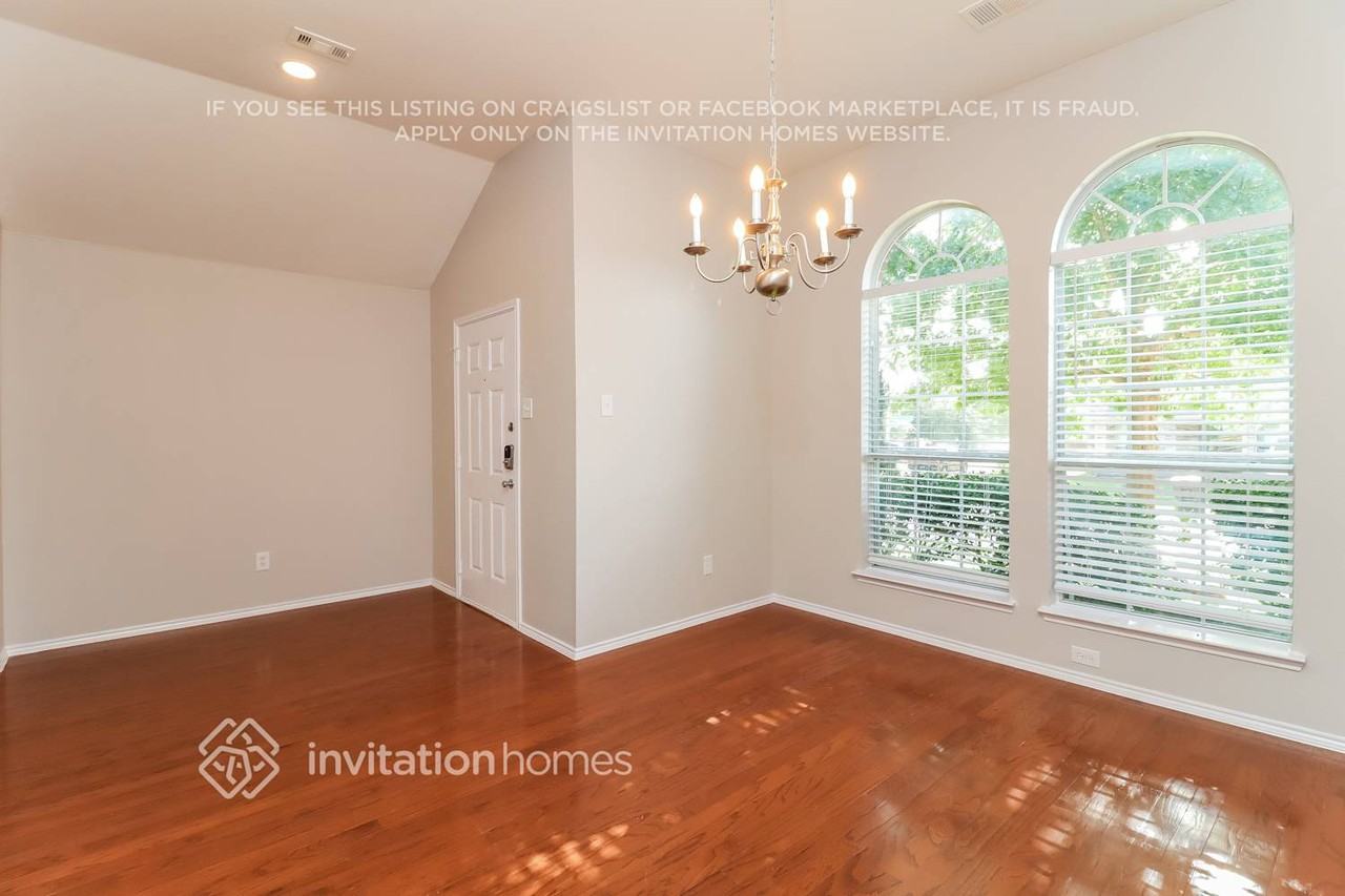 12500 Summerwood Dr - Photo 3 of 18