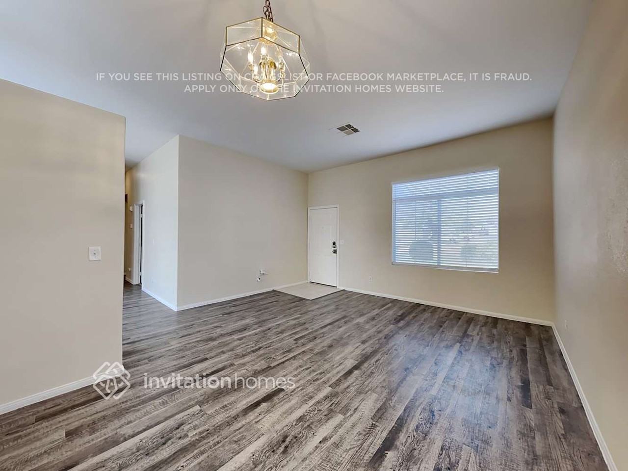 2043 Babylon Mill St - Photo 3 of 11