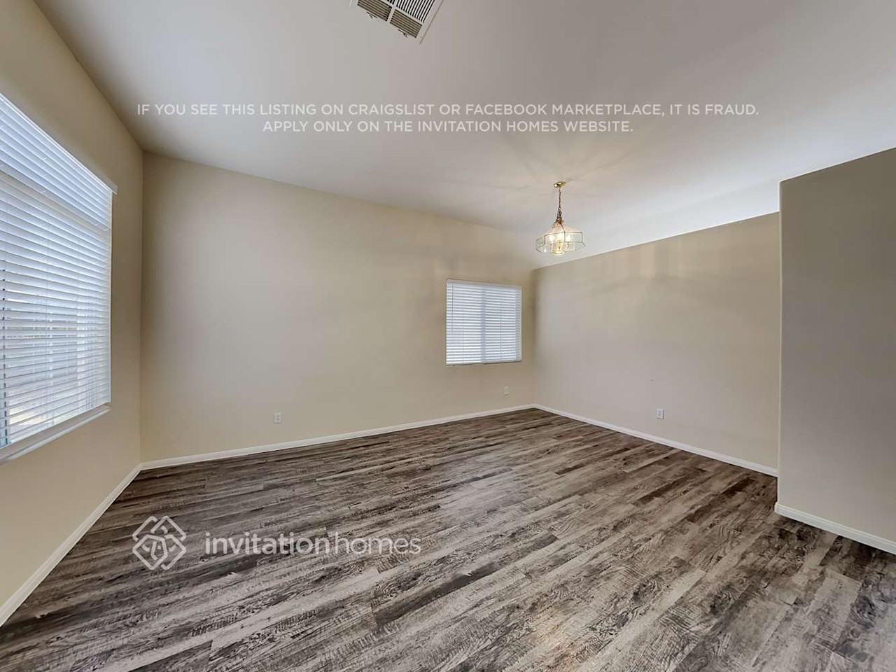 2043 Babylon Mill St - Photo 4 of 11