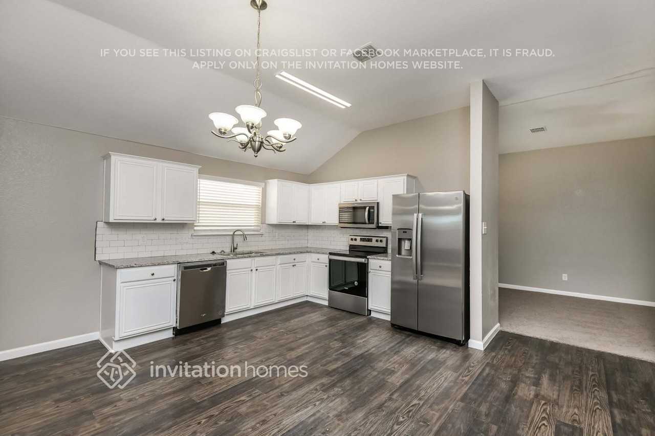 6704 Snapdragon Ln - Photo 7 of 16