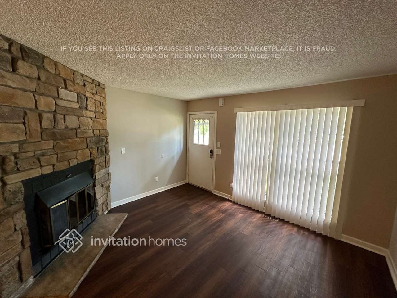 1731 S Blackhawk Way #D - Photo 4 of 18