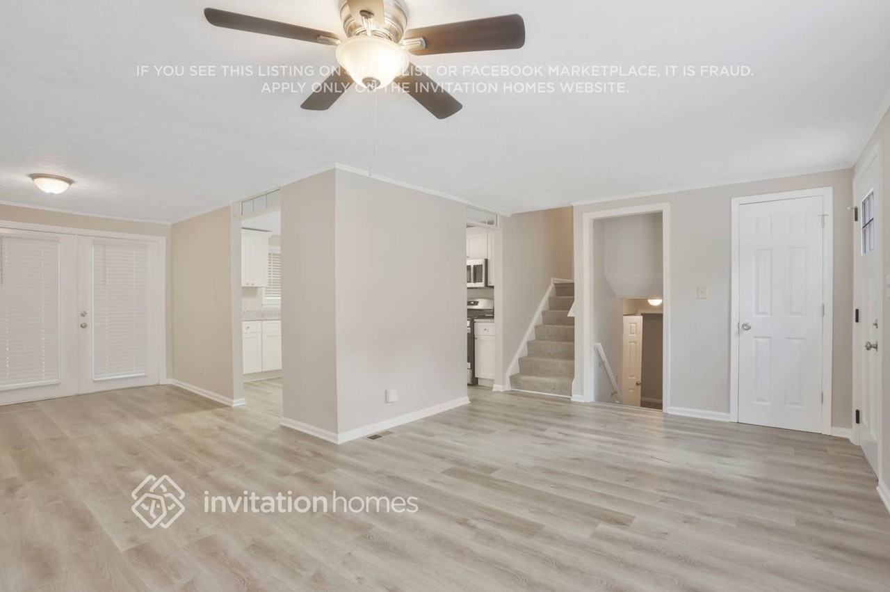 3274 Newcastle Way - Photo 3 of 14