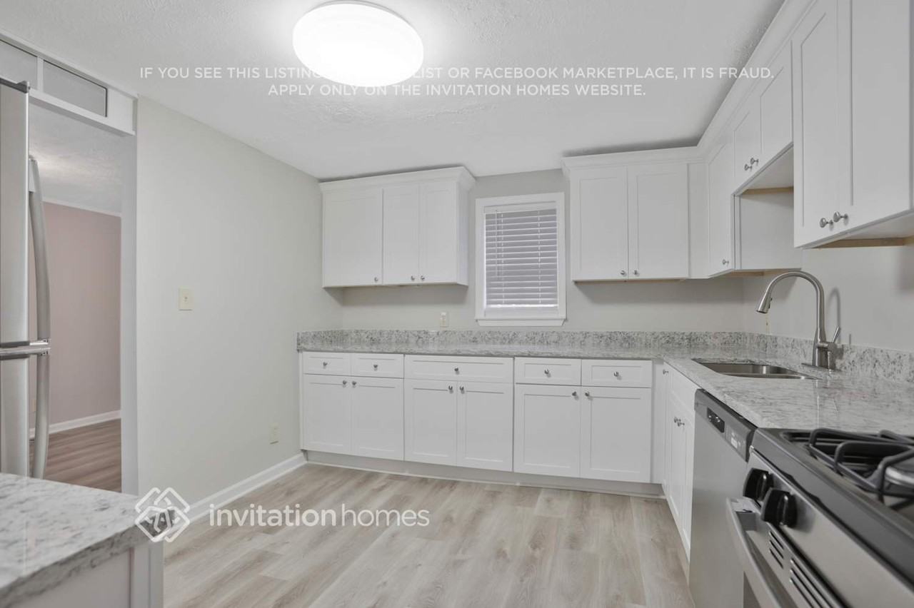 3274 Newcastle Way - Photo 6 of 14