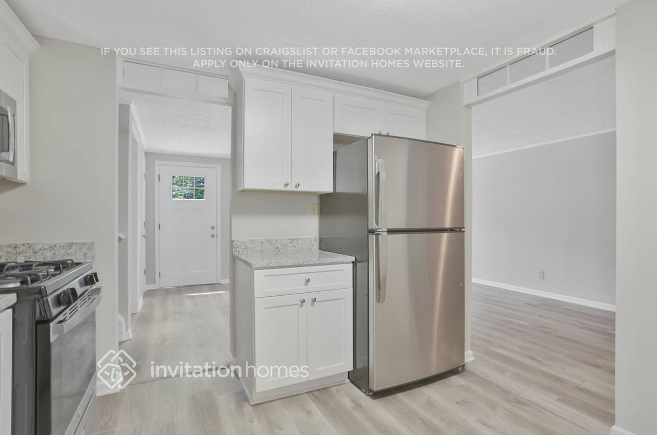 3274 Newcastle Way - Photo 7 of 14