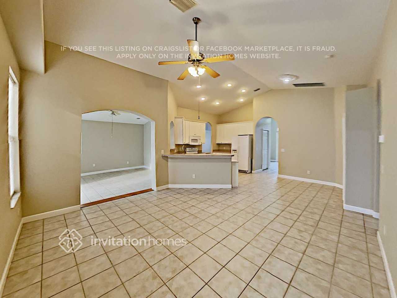 3800 Bayshore Cir - Photo 5 of 18