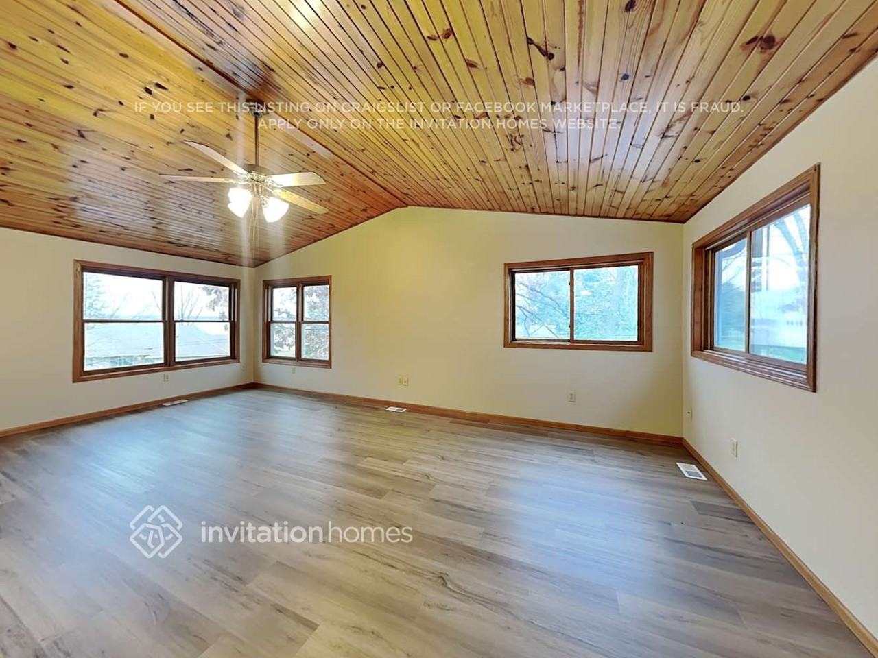 21680 Imperial Ave N - Photo 5 of 26