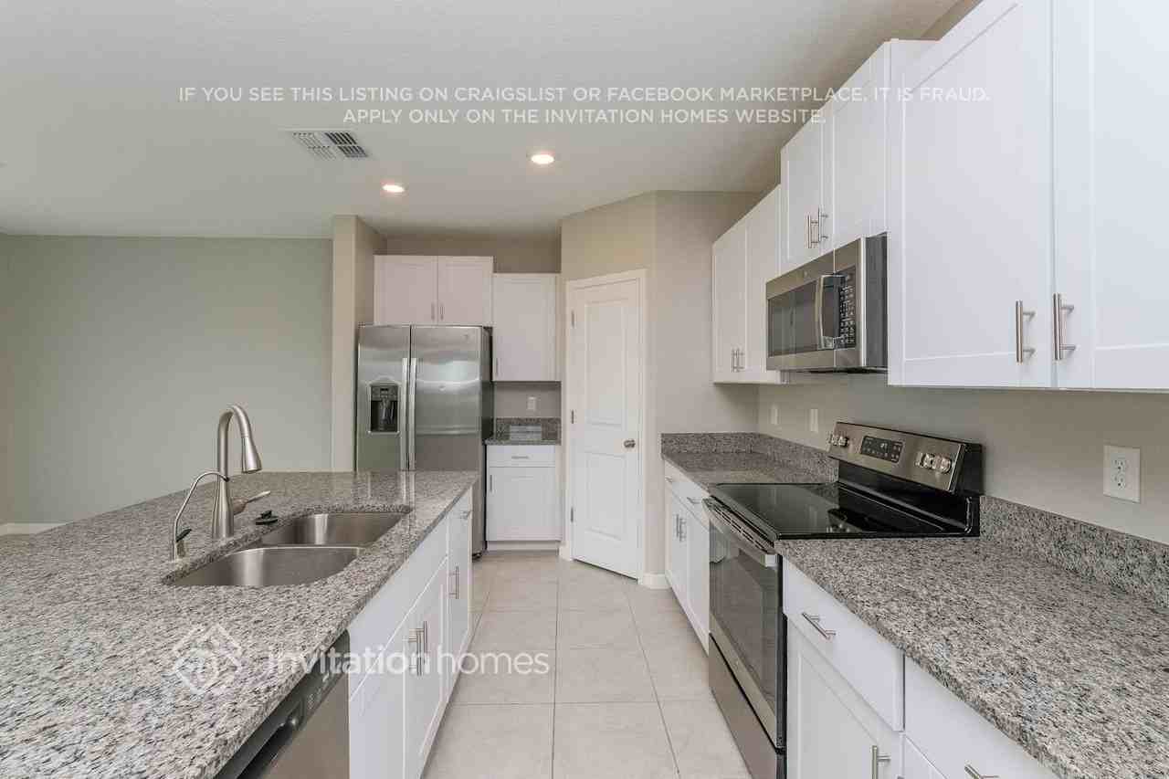 11214 Riley Pines Cir - Photo 6 of 18