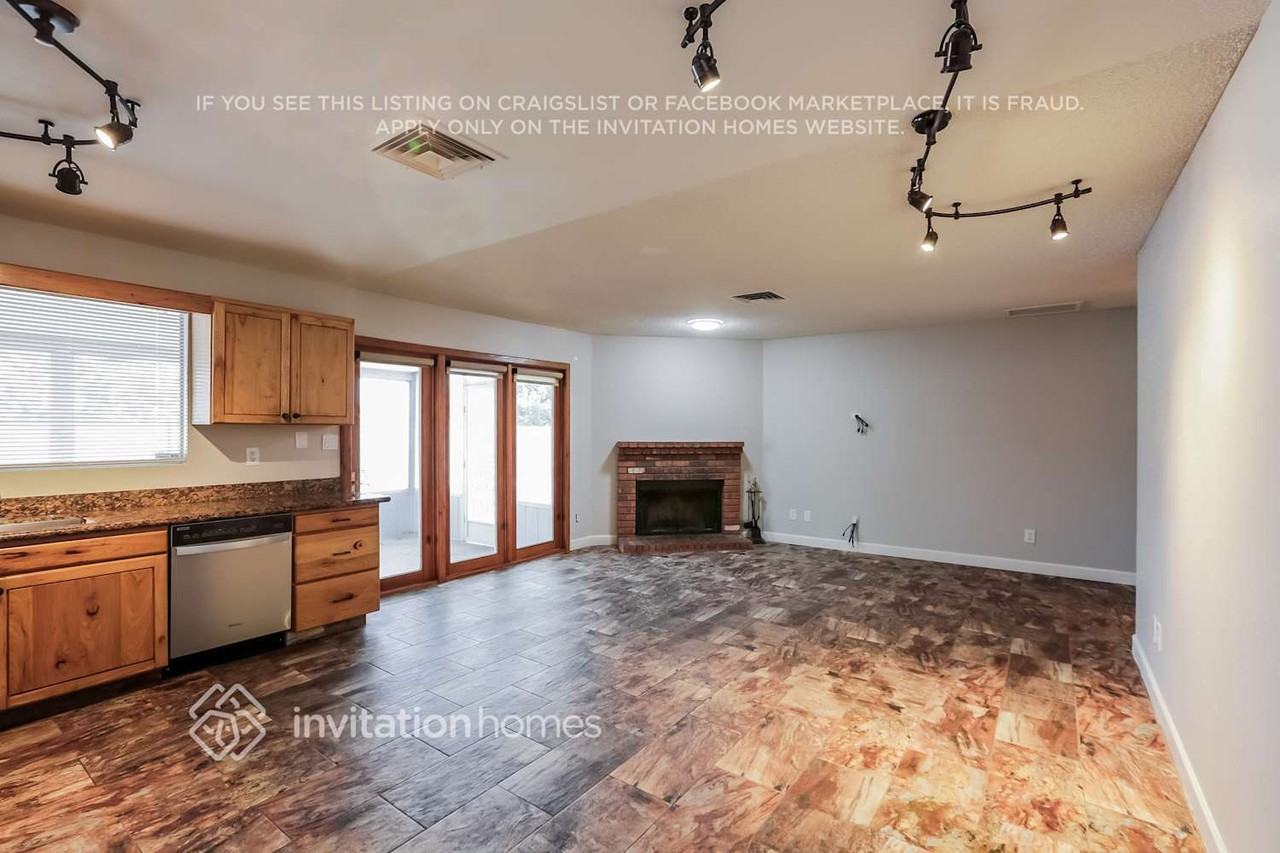 1756 N Cholla St - Photo 6 of 16