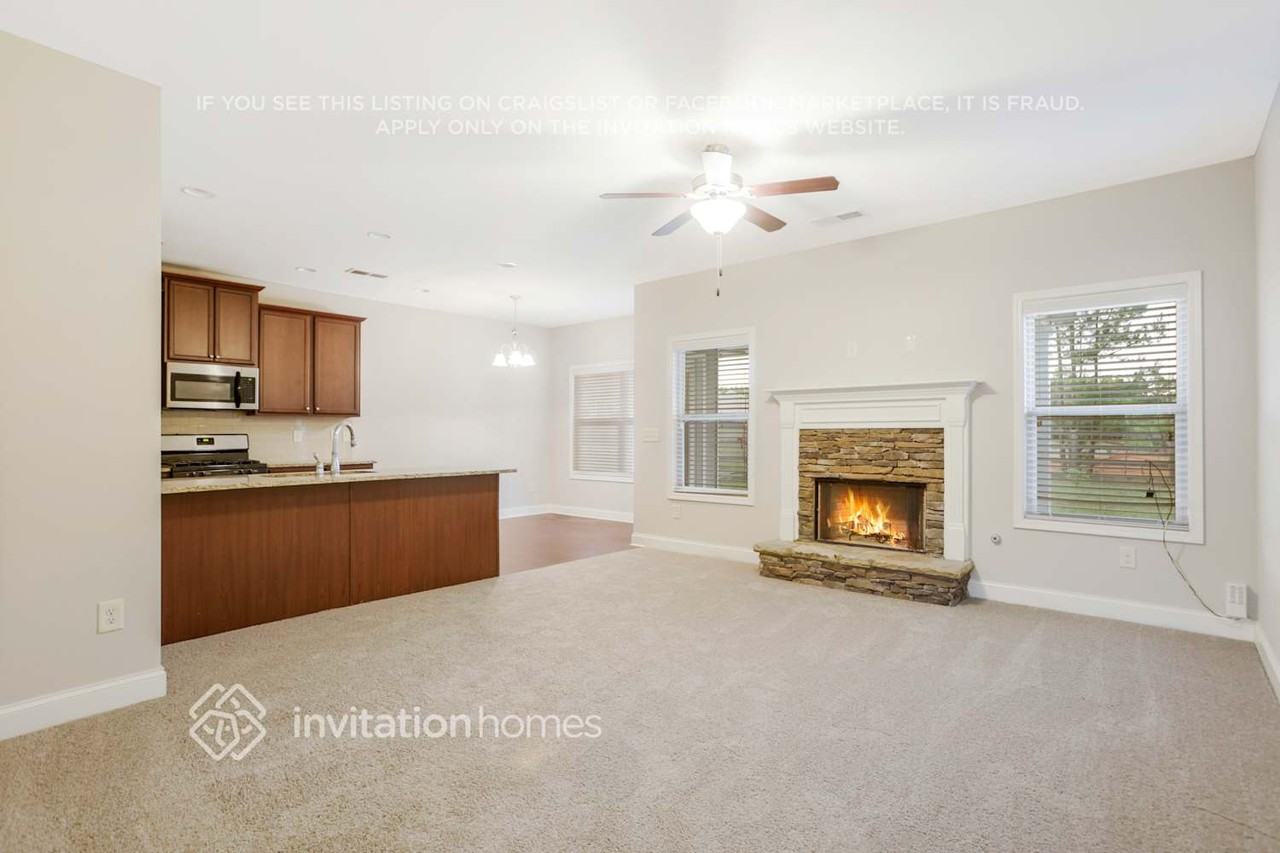 94 Meriwether Ln - Photo 3 of 17