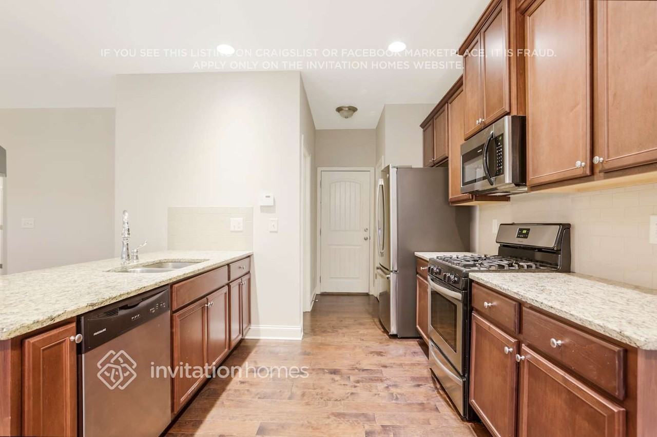 94 Meriwether Ln - Photo 5 of 17