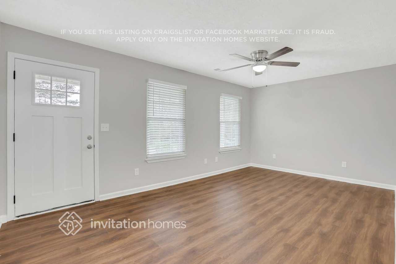 8116 Collier St Sw - Photo 2 of 22