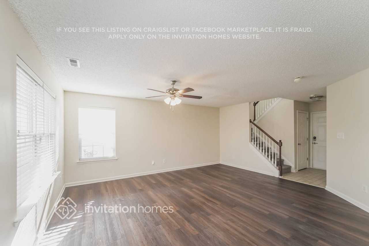 1307 Caselton Ct Nw - Photo 3 of 16