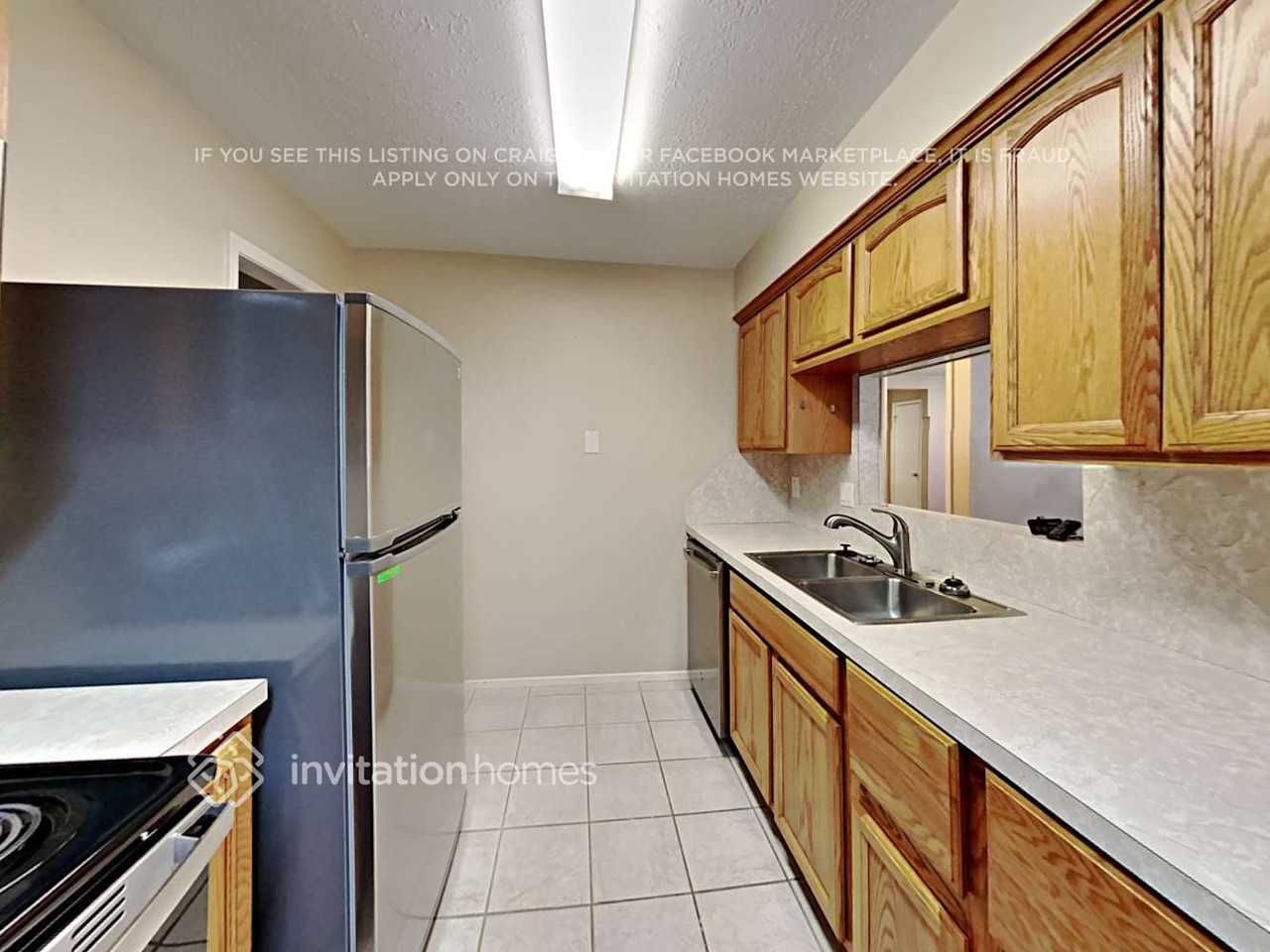 23322 Birnam Wood Blvd - Photo 5 of 15