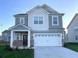 featured image of 555 Torrey Pines Ln