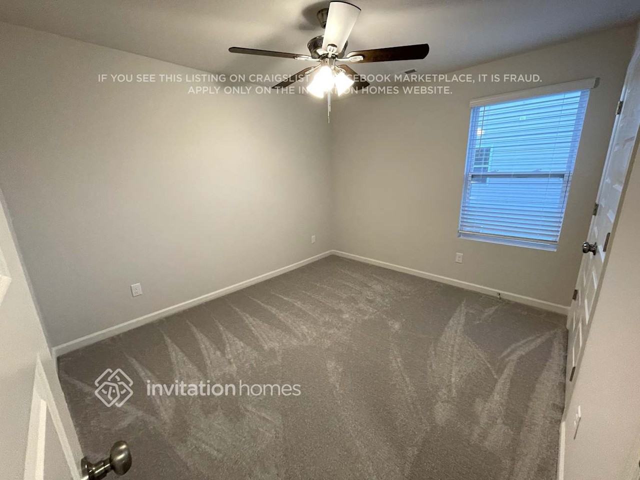 555 Torrey Pines Ln - Photo 5 of 14