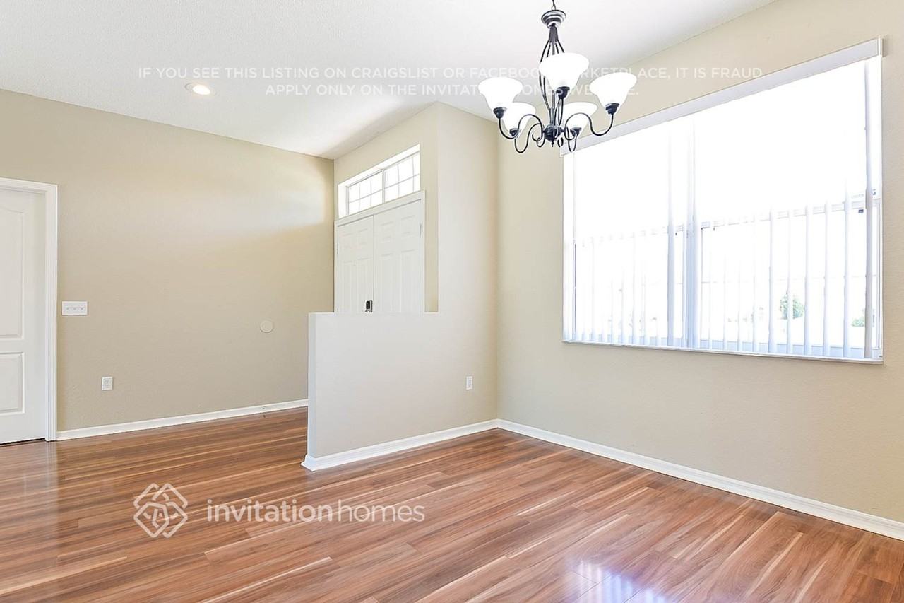 3944 Talon Crest Dr - Photo 3 of 20