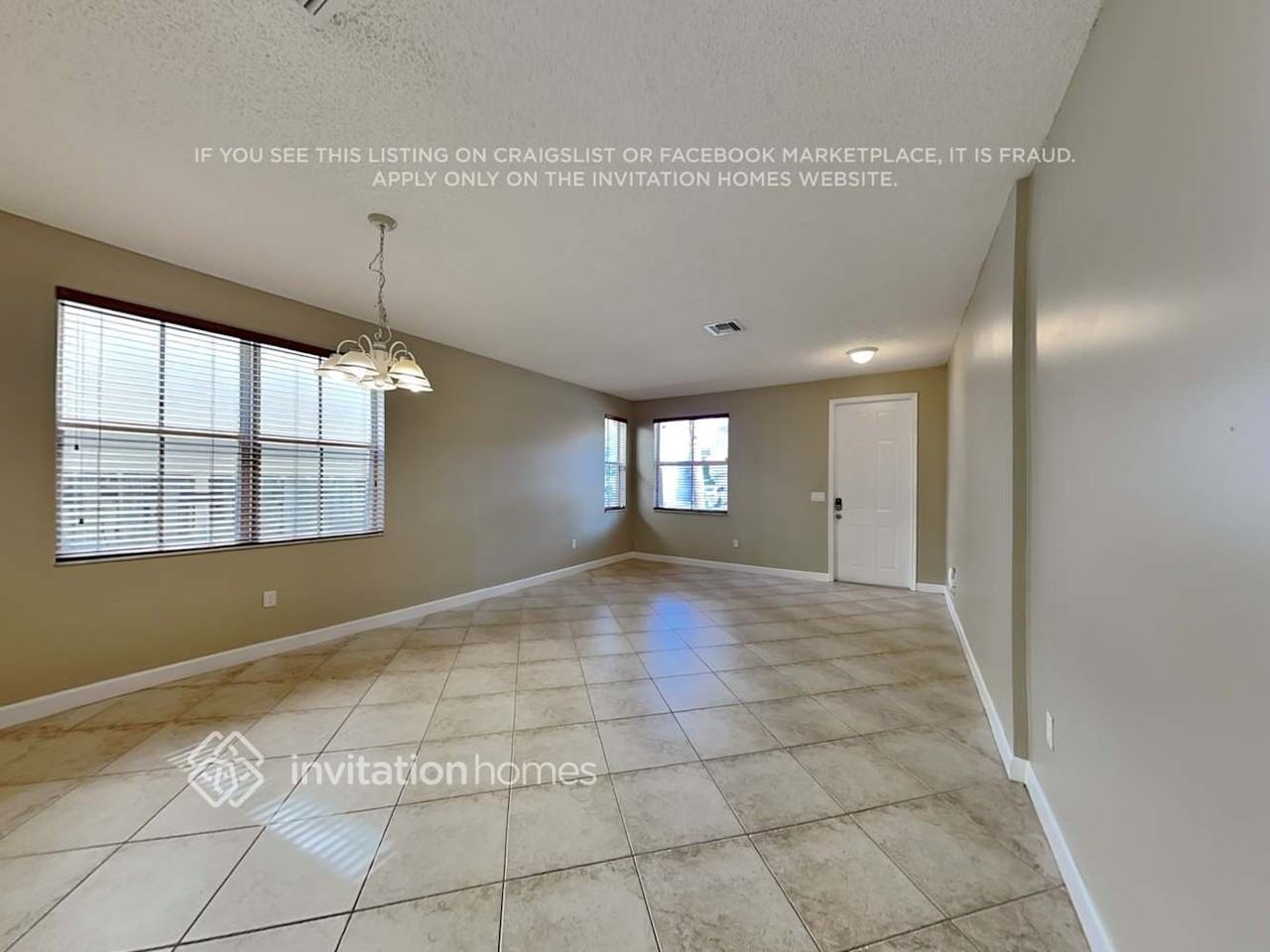 5010 Sw 155th Ave - Photo 5 of 20