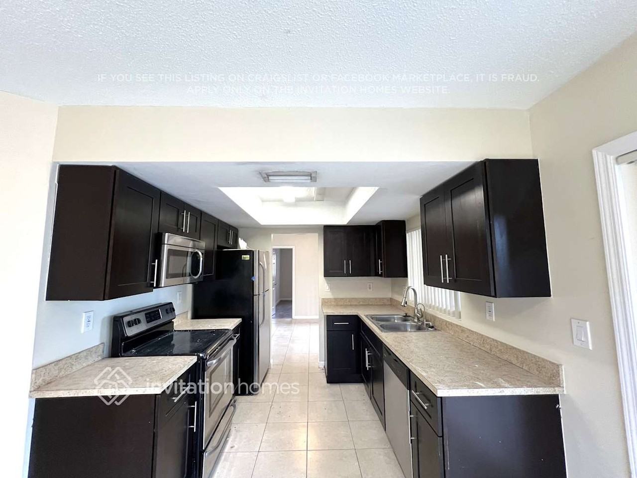 4460 Nw 43rd St - Photo 3 of 10