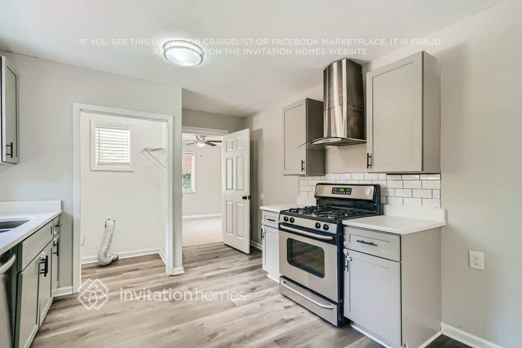 1278 Richard Rd - Photo 3 of 15