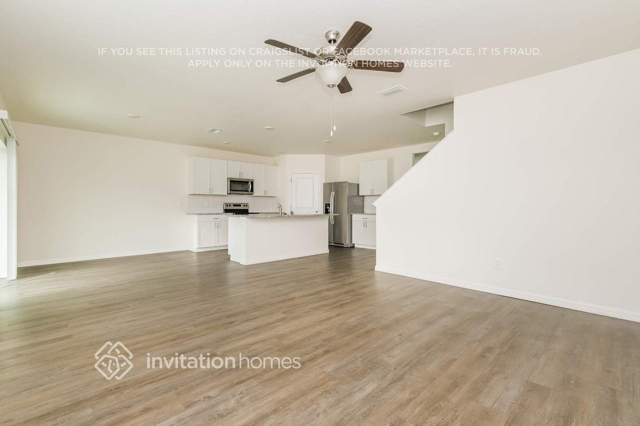 7716 Harbor Moor Dr - Photo 6 of 20