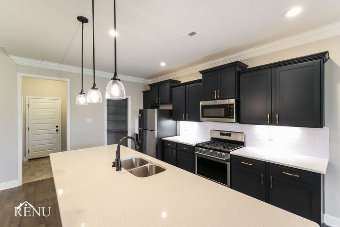 12767 Coppertop Ln - Photo 3 of 18
