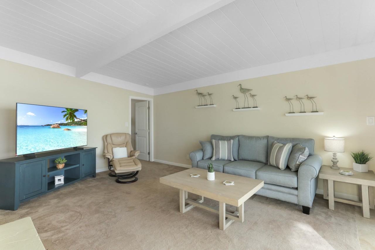 1620 Seacoast Dr - Photo 6 of 11