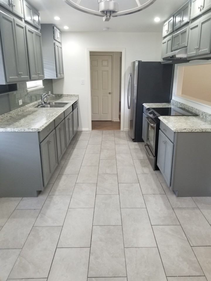 508 Fleetwood Dr #NA - Photo 2 of 20