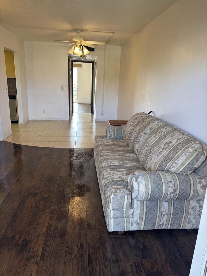 143 Mansfield D #143 - Photo 3 of 23