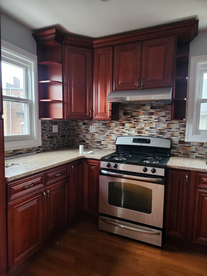 9228 190th St #2 - Photo 2 of 7