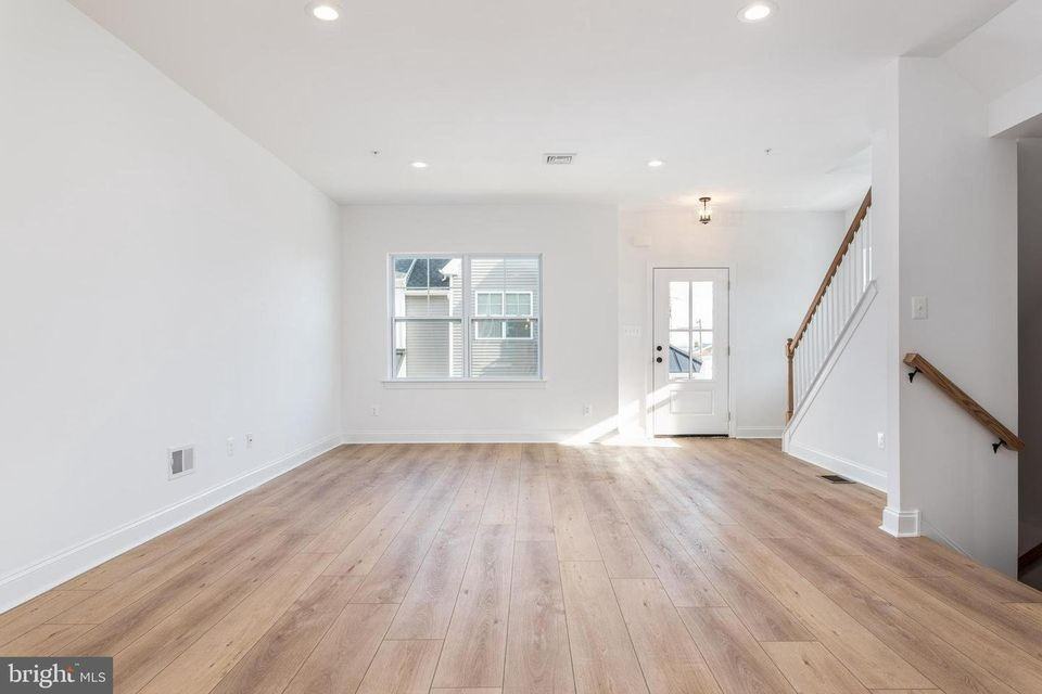 434 Hurst St #434 - Photo 3 of 17